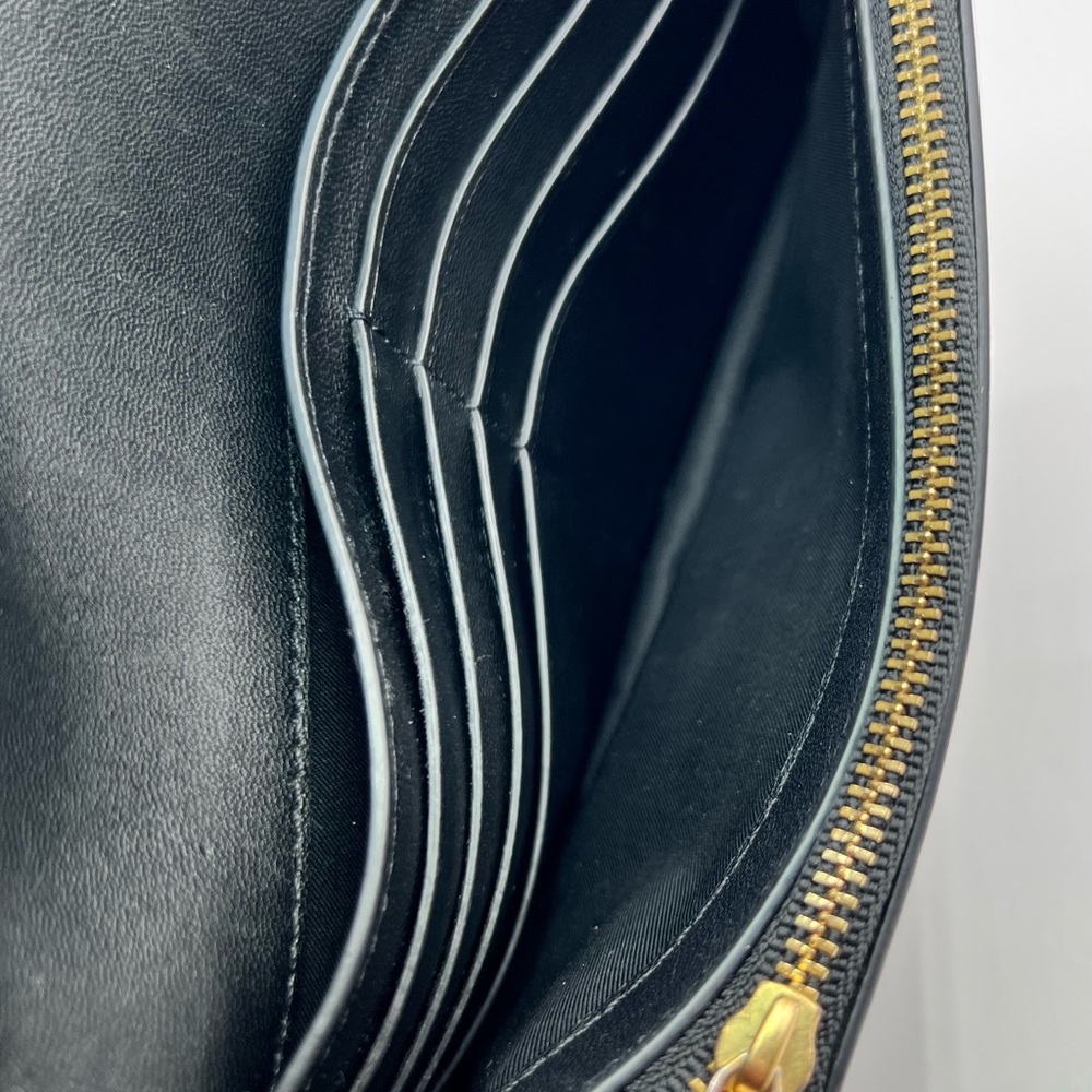 ❌❌ SOLD❌❌ Tory Burch Black Quilted Crossbody Bag with Tassel - Picture 12 of 15